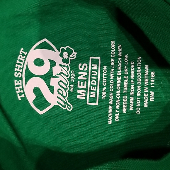 The Shirt 29 Years  University of Notre Dame Fighting Irish men's sz M shirt - Picture 5 of 7